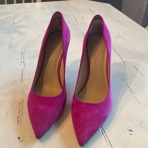 Nine West ladies pink suede high heels. Size 8 1/2M
